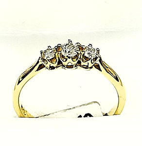 18ct Yellow Gold Diamond Ring - Karlen Designs 