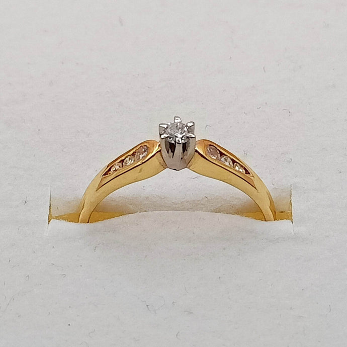 18 ct yellow gold Diamond ring - Karlen Designs 